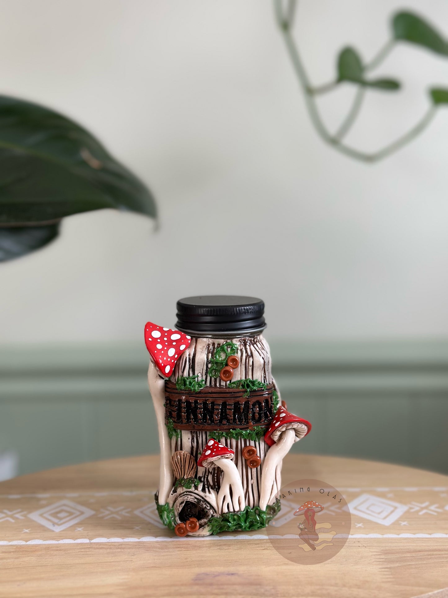 Shaker| Custom Made To Order