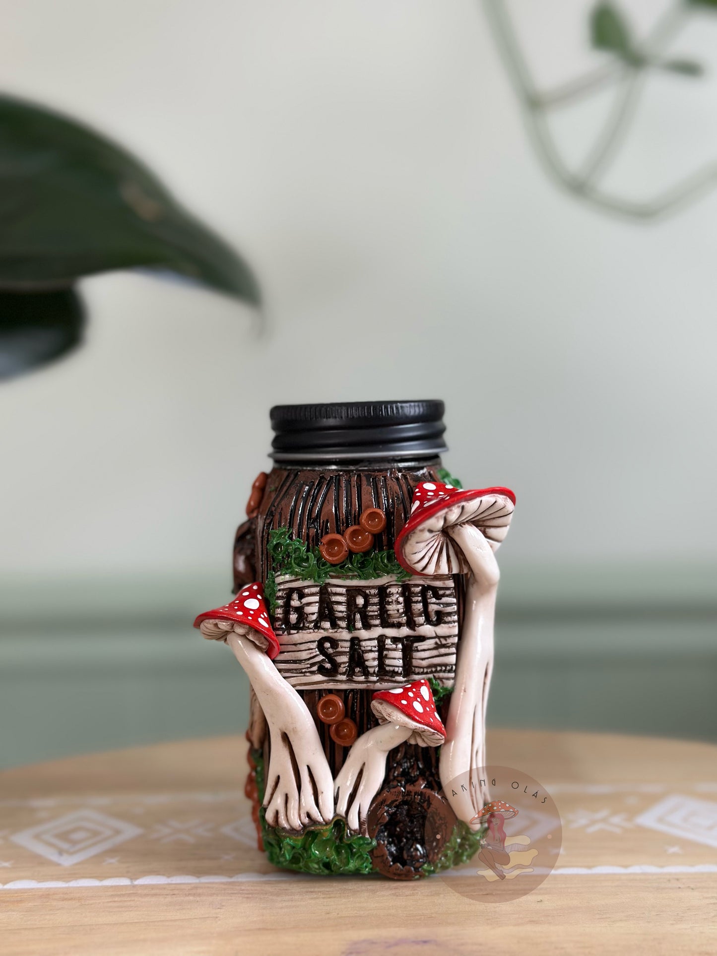 Shaker| Custom Made To Order