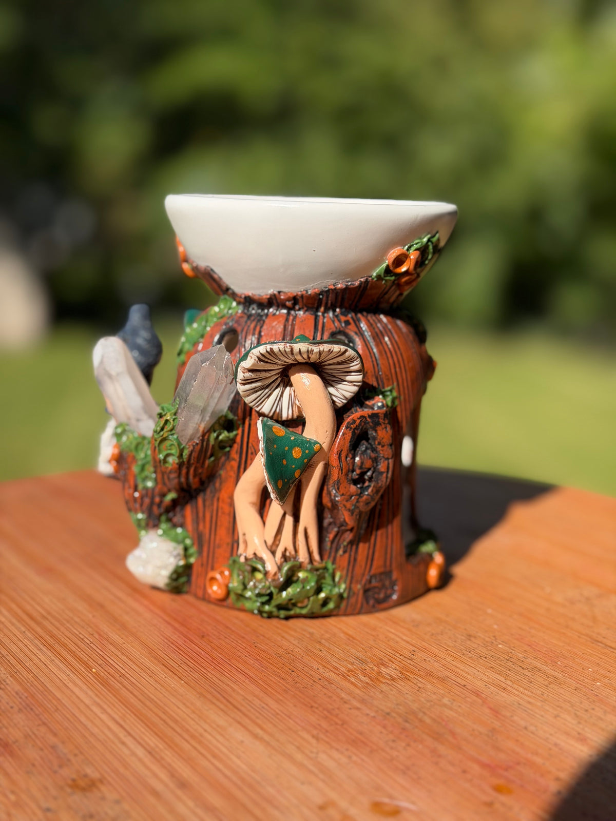 Wax Warmer | A Raven with Green Mushrooms + Quartz