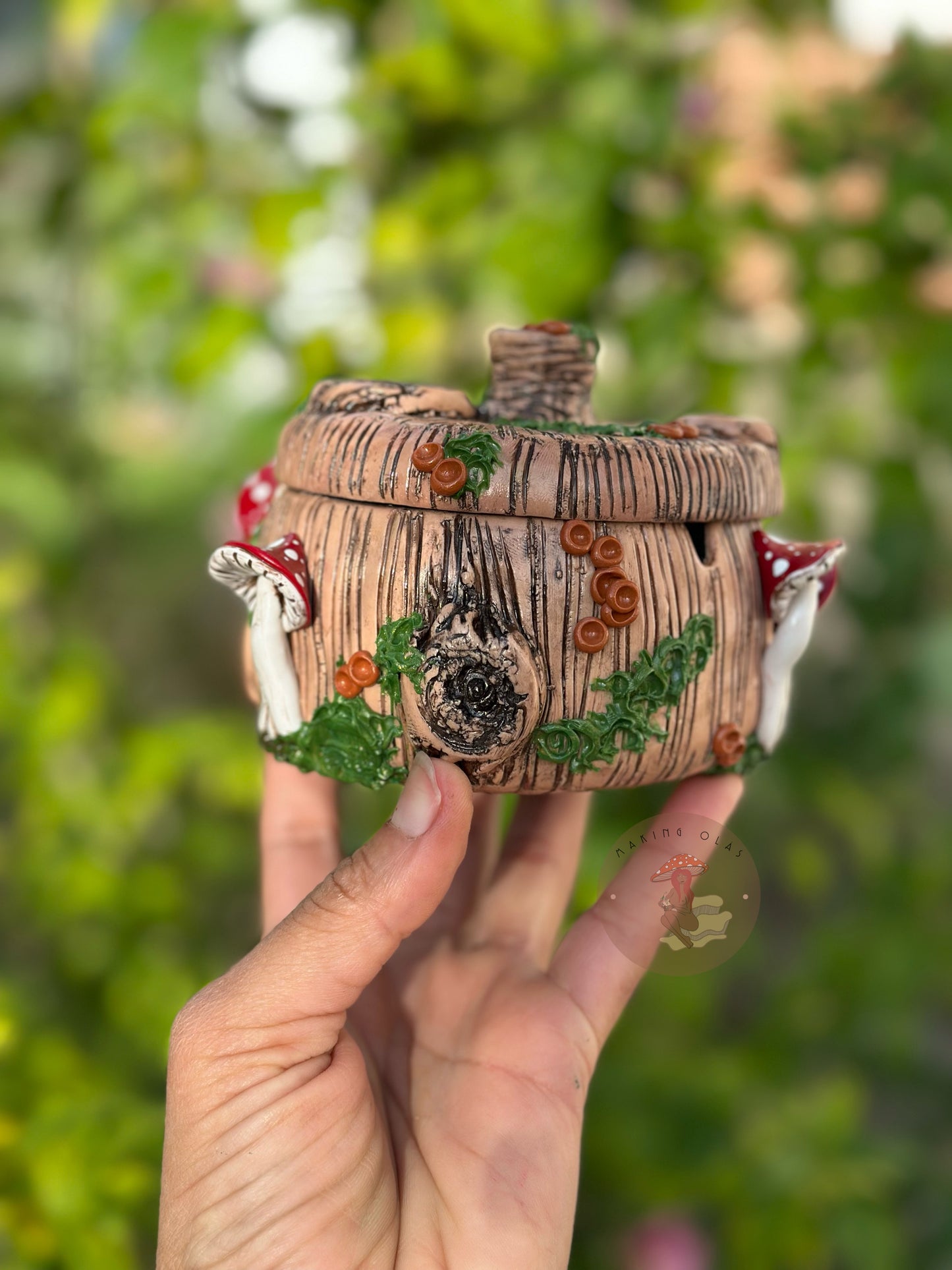 Ashtray | Red Mushrooms + Quartz