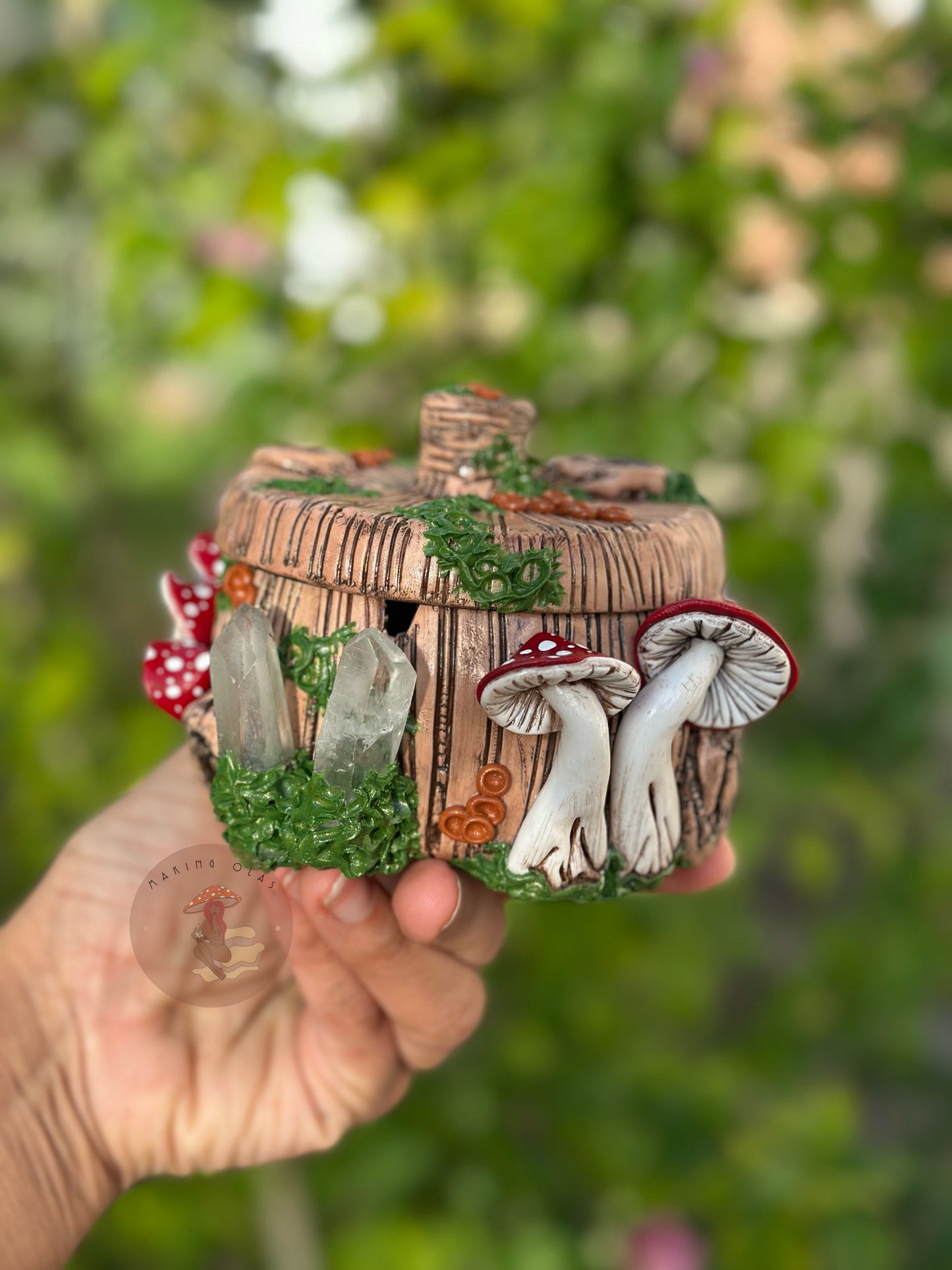 Ashtray | Red Mushrooms + Quartz