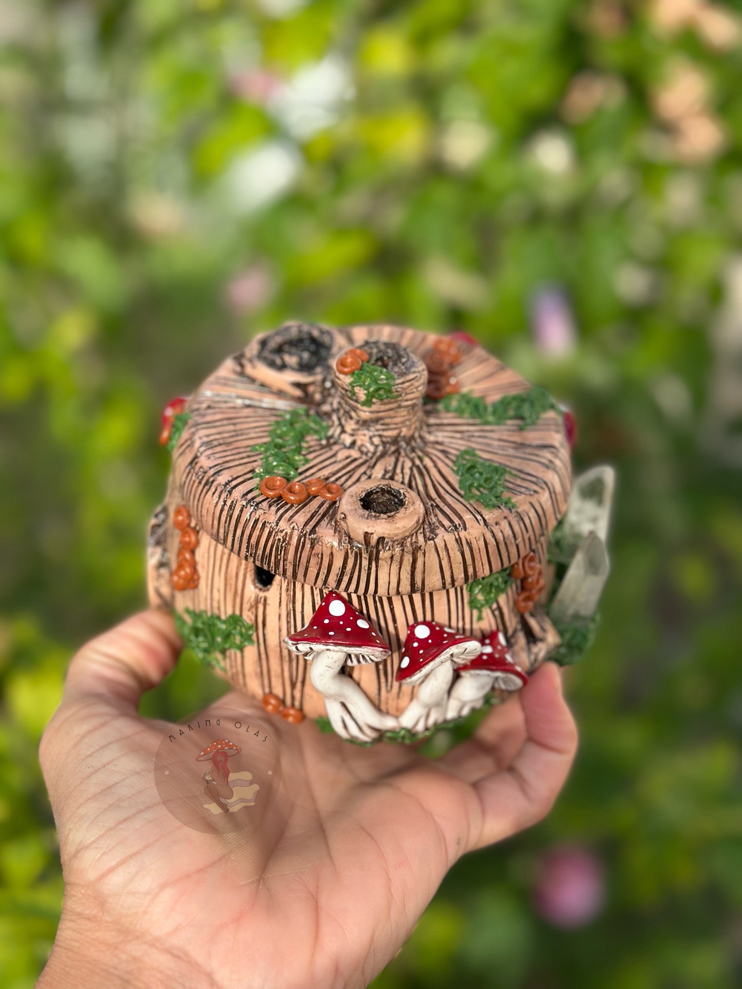 Ashtray | Red Mushrooms + Quartz