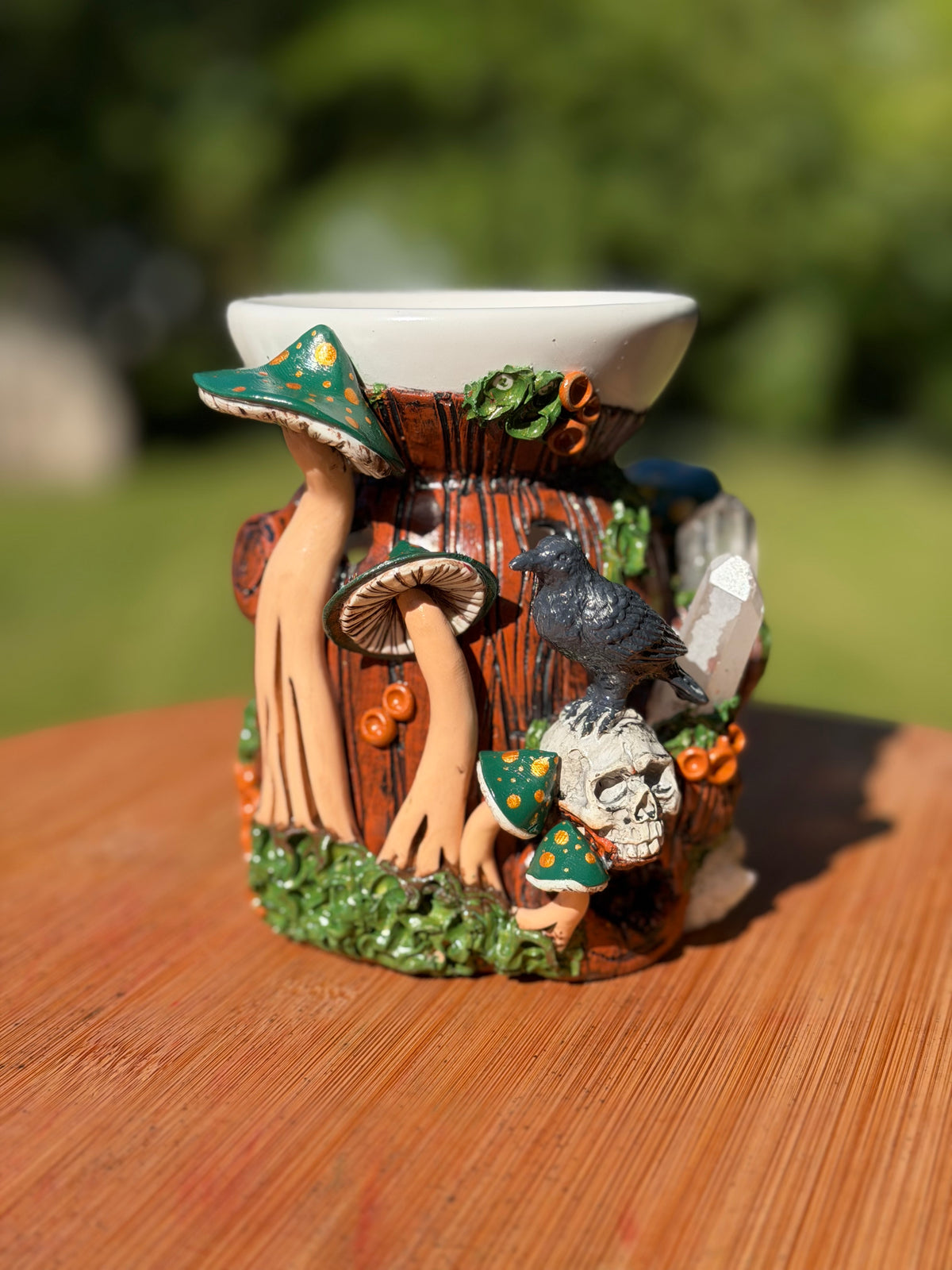 Wax Warmer | A Raven with Green Mushrooms + Quartz