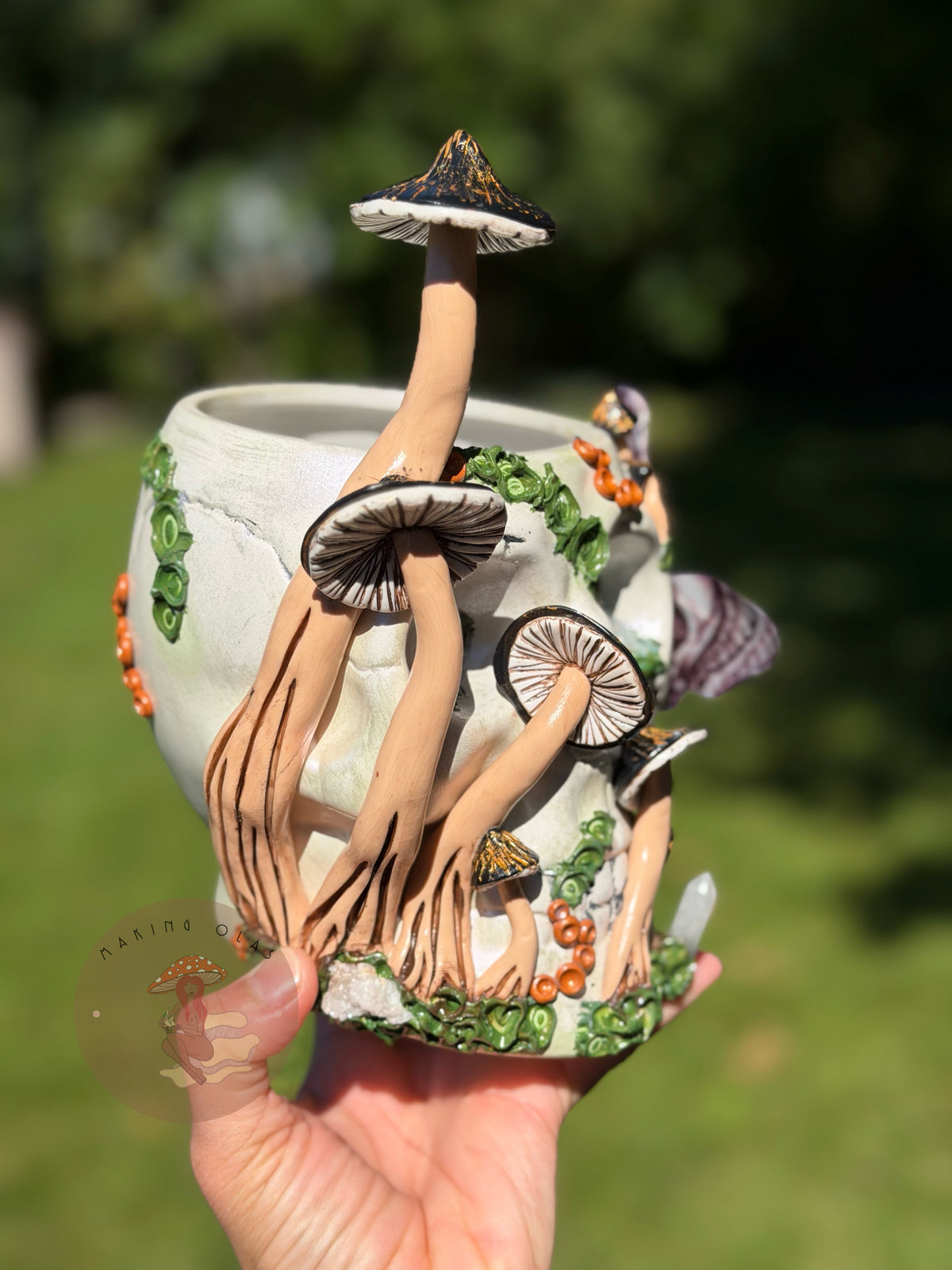Skull Plant Pot | Black Mushrooms + Quartz