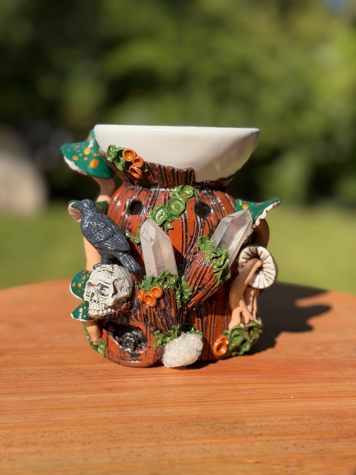 Wax Warmer | A Raven with Green Mushrooms + Quartz