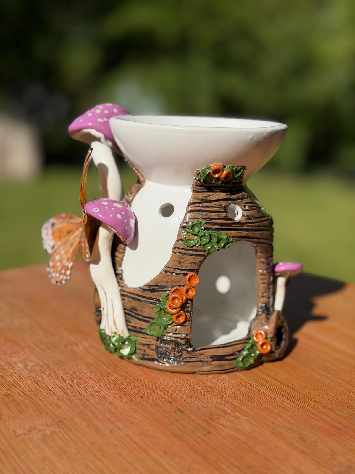 Wax Warmer | Butterfly with Mauve Mushrooms + Amethyst