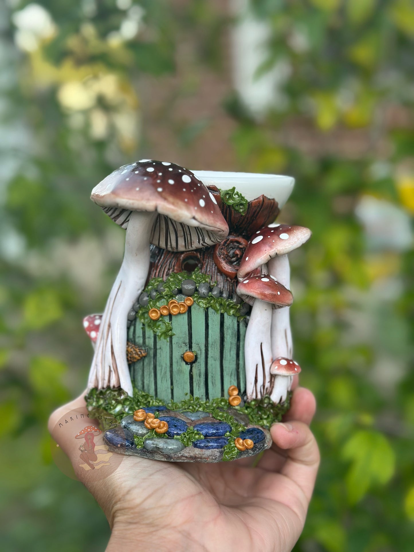 Wax Warmer | Little House with Brown Mushrooms