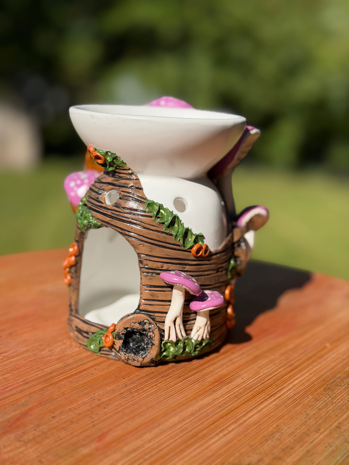 Wax Warmer | Butterfly with Mauve Mushrooms + Amethyst
