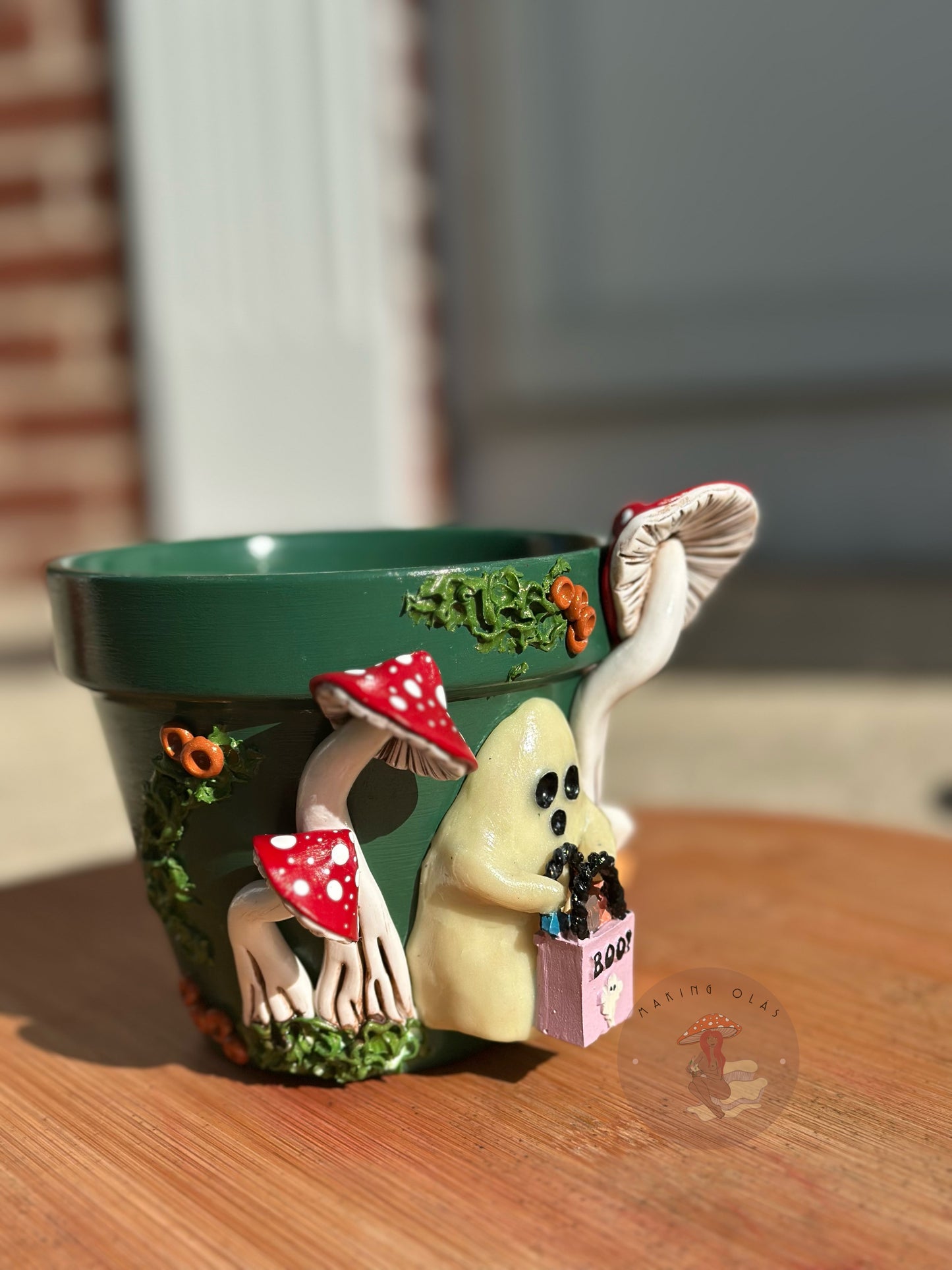 Plant Pot | 2 Ghosts Trick or Treating + Red Mushrooms 4” tall