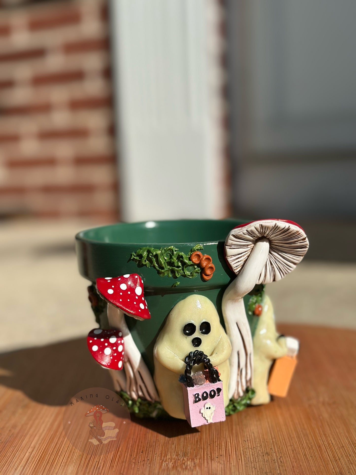 Plant Pot | 2 Ghosts Trick or Treating + Red Mushrooms 4” tall