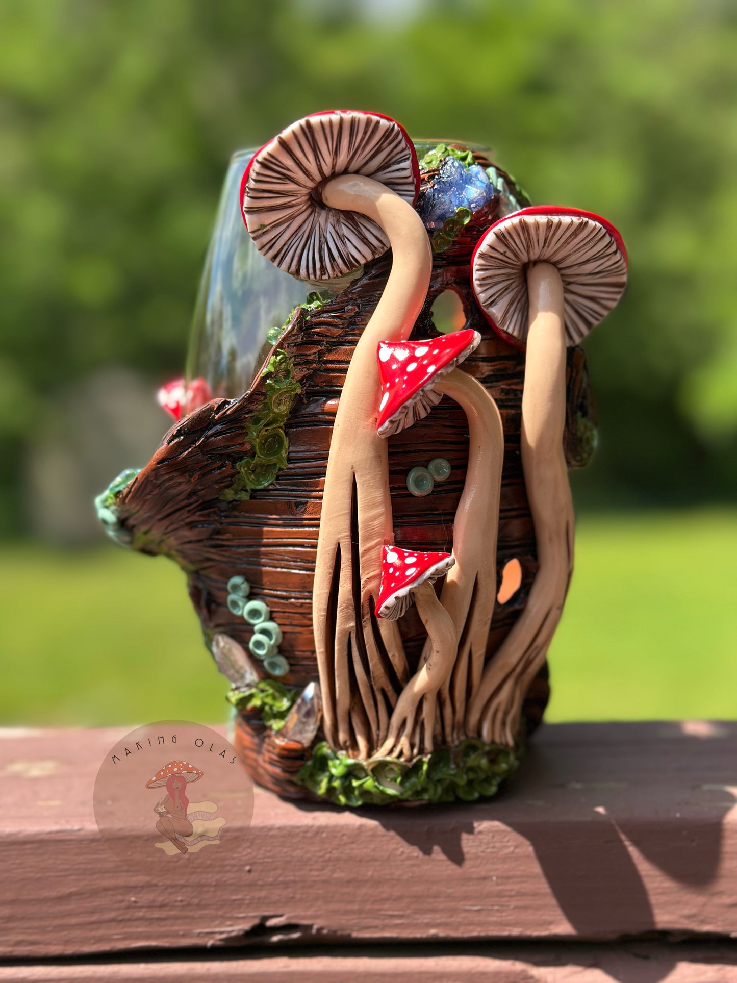 Vase | Red Mushrooms with Quartz and Quartz Clusters